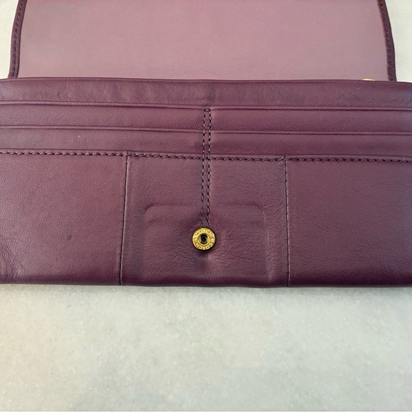 Coach Plum Leather Wallet with Gold Clasp - Picture 4 of 12